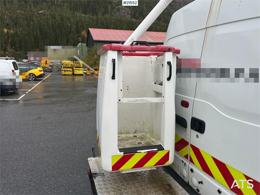 Renault Master lift truck w/ France Elevateur lift basket.