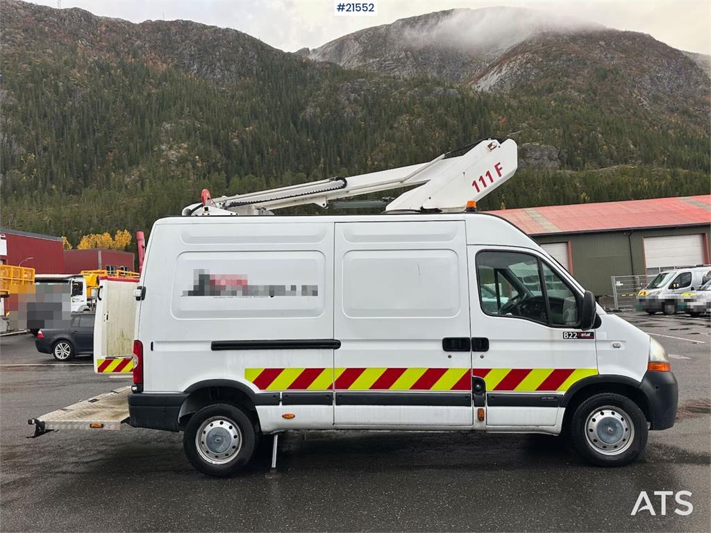 Renault Master lift truck w/ France Elevateur lift basket.