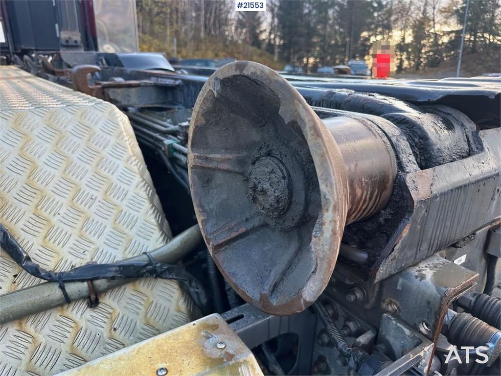 Volvo FH 500 hook truck 8x2 w/ 21 t hook. WATCH VIDEO.