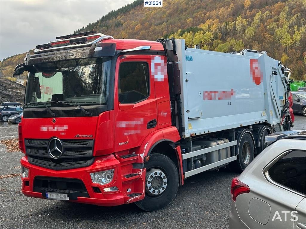 Mercedes-Benz Actros 2543 6x2 2-chamber compactor truck w/ JOAB