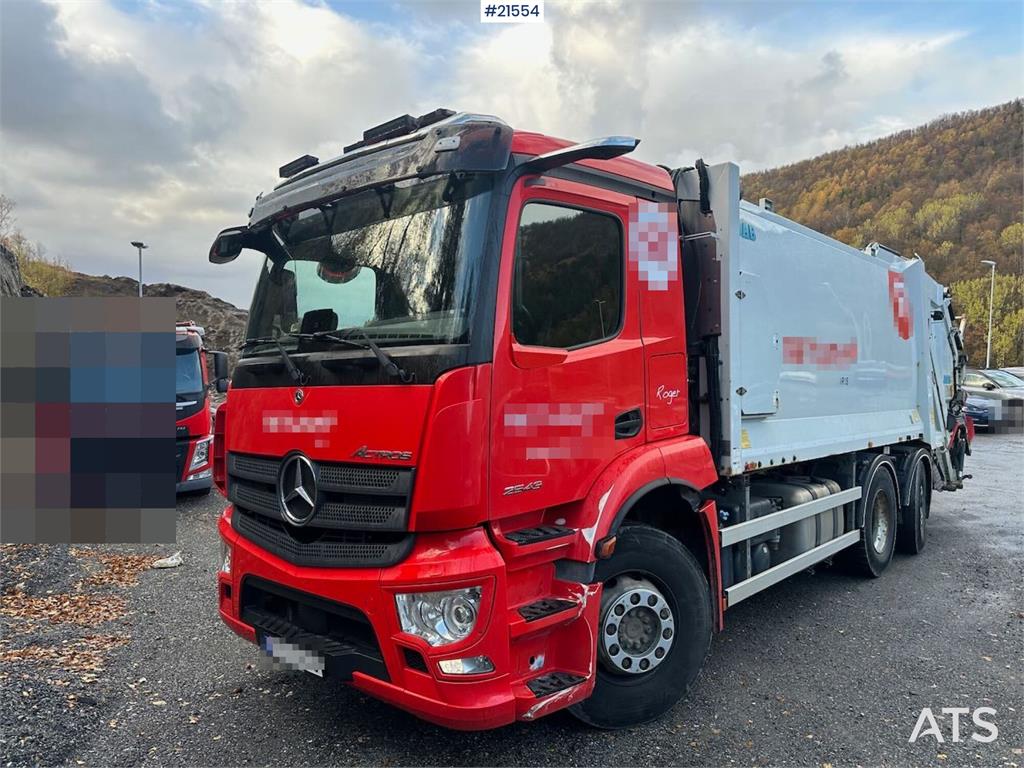 Mercedes-Benz Actros 2543 6x2 2-chamber compactor truck w/ JOAB