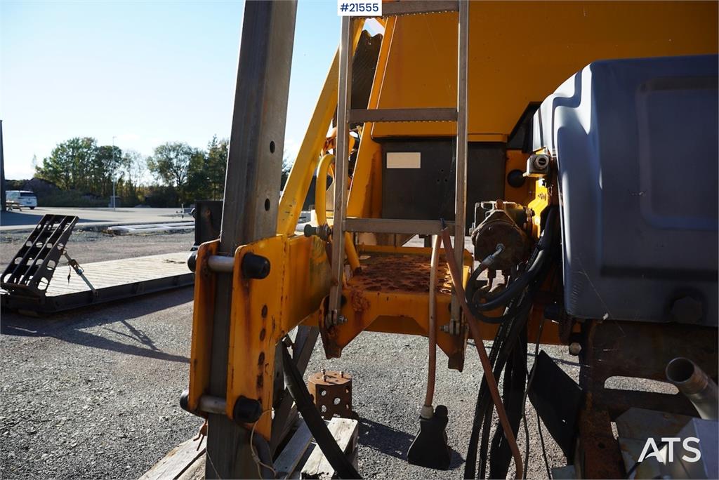 Schmidt Stratos B70-36 sand spreader with control panel