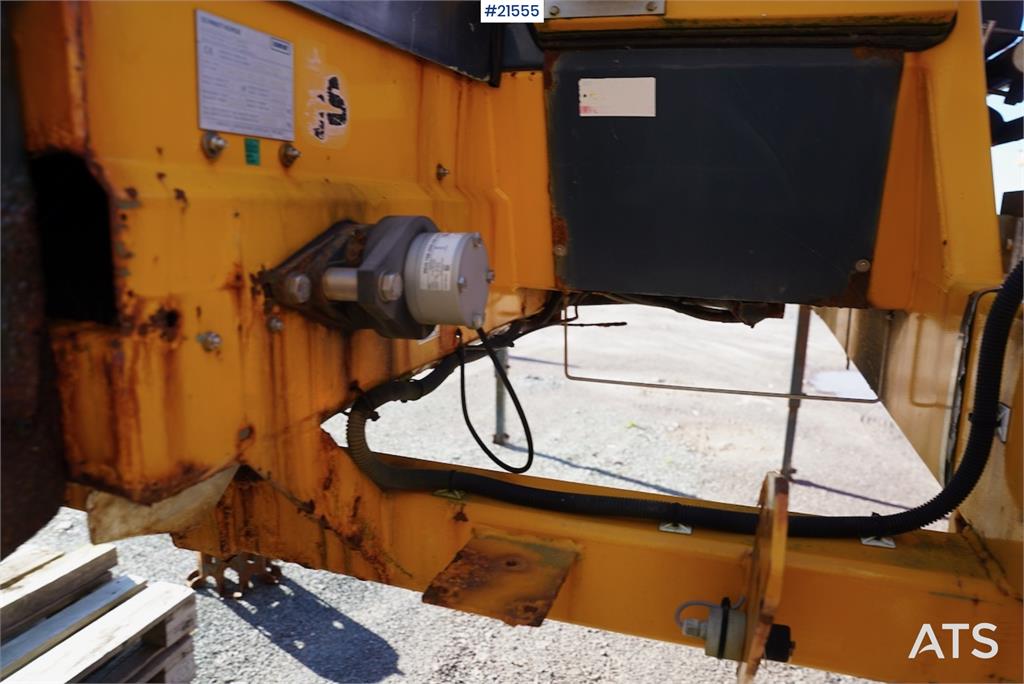 Schmidt Stratos B70-36 sand spreader with control panel