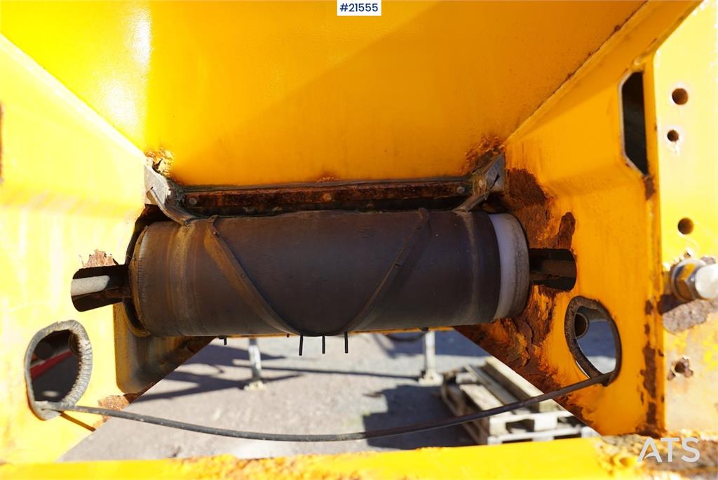 Schmidt Stratos B70-36 sand spreader with control panel