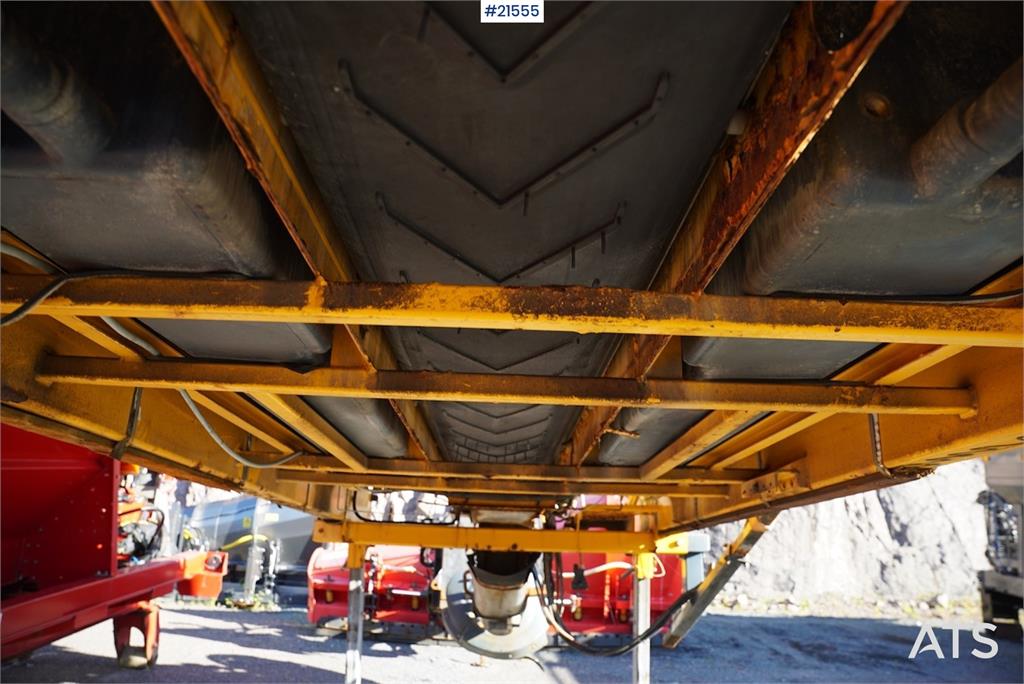 Schmidt Stratos B70-36 sand spreader with control panel