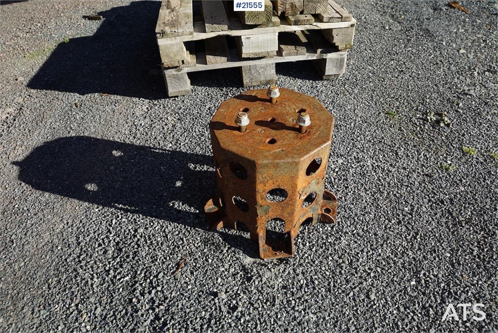 Schmidt Stratos B70-36 sand spreader with control panel