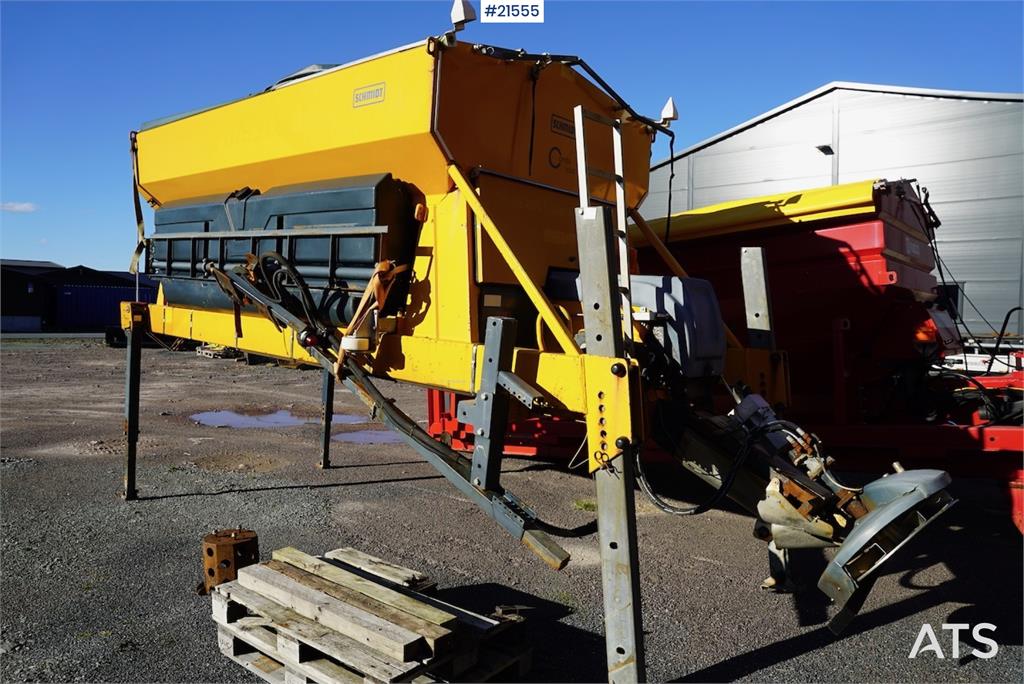 Schmidt Stratos B70-36 sand spreader with control panel