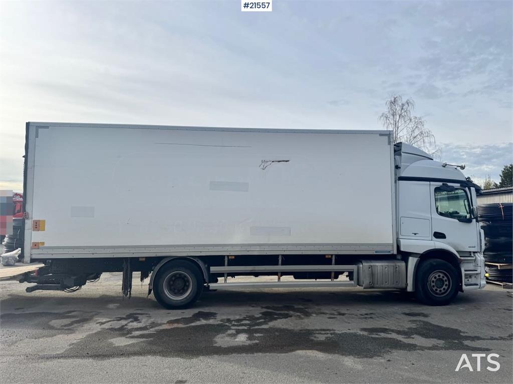 Mercedes-Benz Actros 1832 4x2 Box truck w/ full side opening and