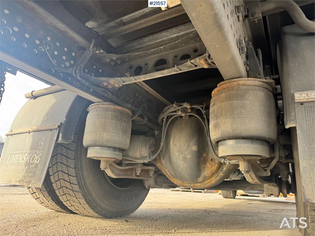 Mercedes-Benz Actros 1832 4x2 Box truck w/ full side opening and