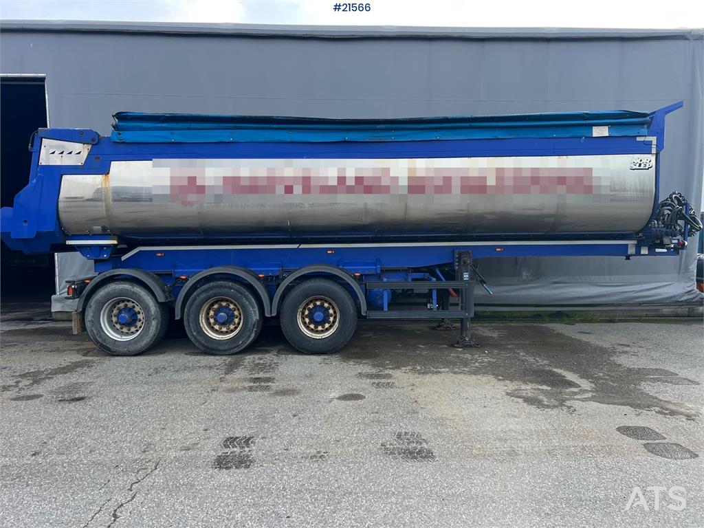 Langendorf 3 axle asphalt semi w/ Hydraulic canopy