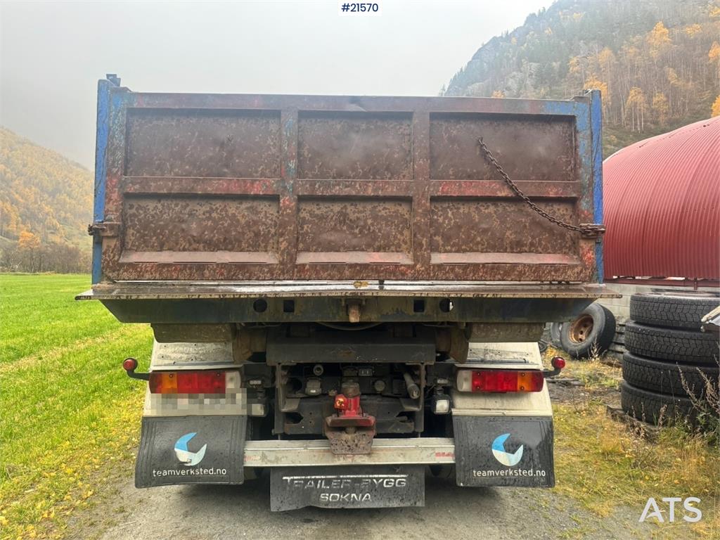 Scania R500 Hook truck w/ Box.