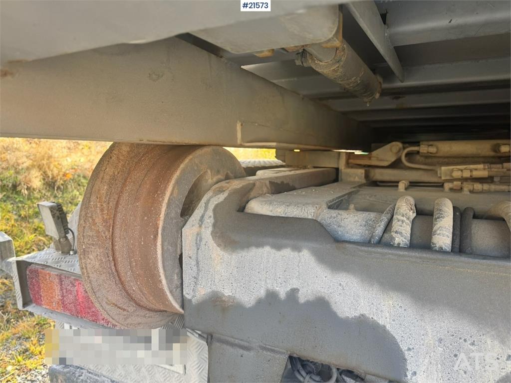 Scania 124G 6x2 Hook truck.