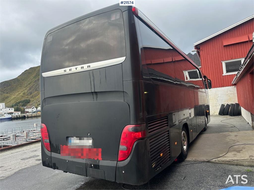 Setra S411 tour bus w/ 29+2+1 seats and winter tires. Lo