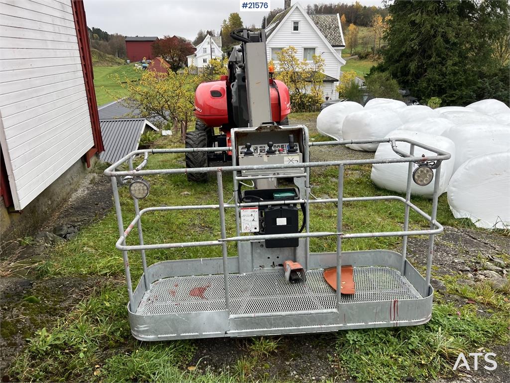 Manitou 200 ATJ Telehandler