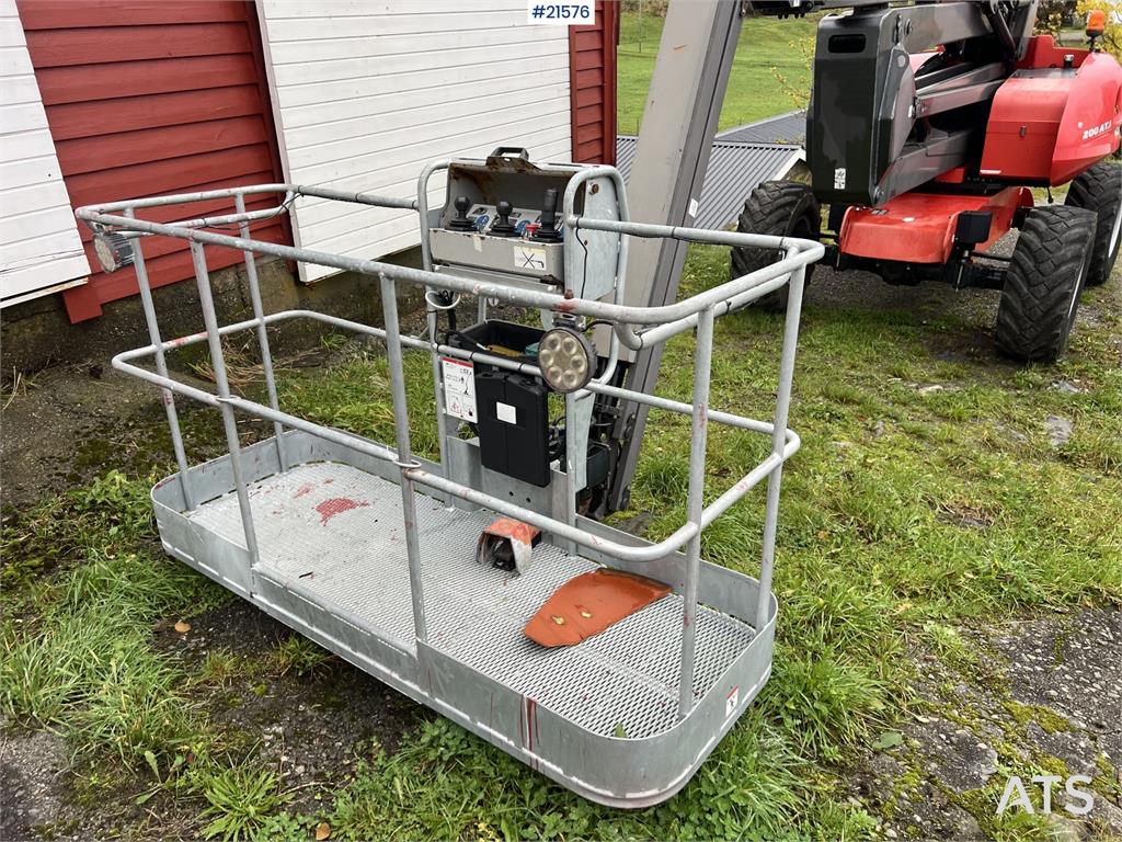 Manitou 200 ATJ Telehandler