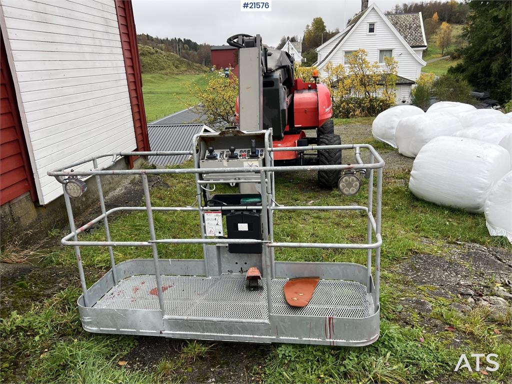 Manitou 200 ATJ Telehandler