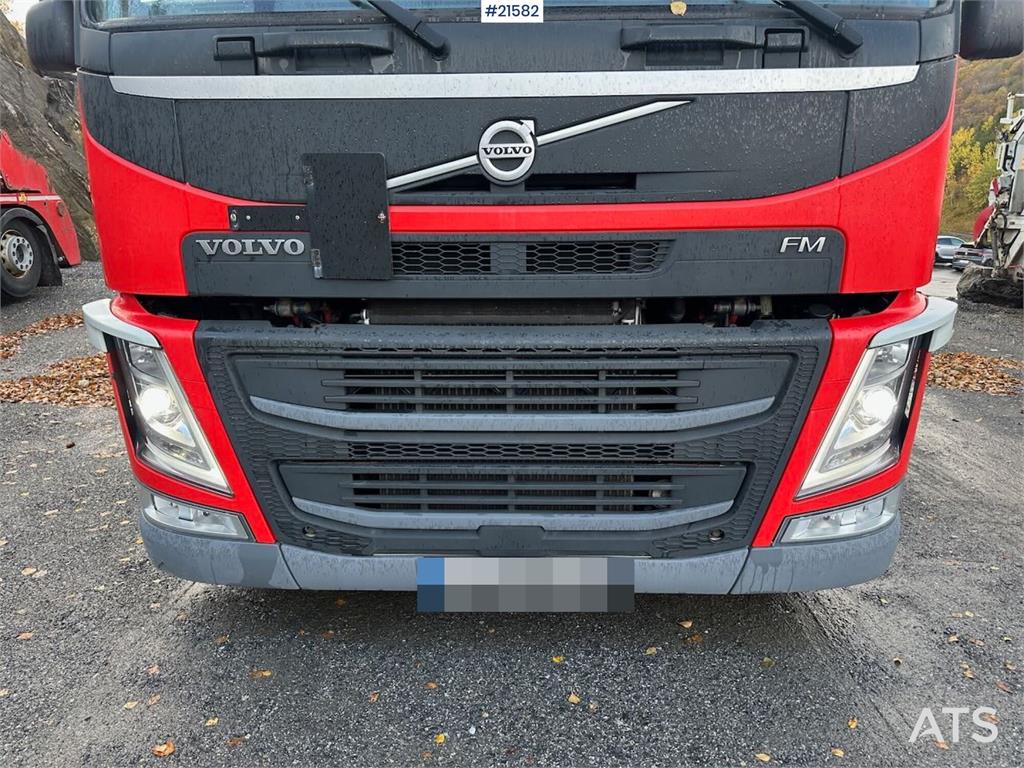 Volvo FM 500 6x2 box truck w/ full side opening and lift