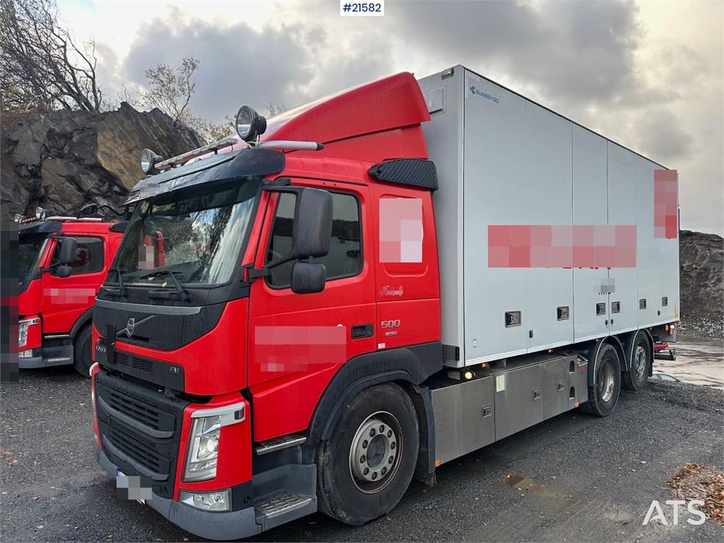 Volvo FM 500 6x2 box truck w/ full side opening and lift