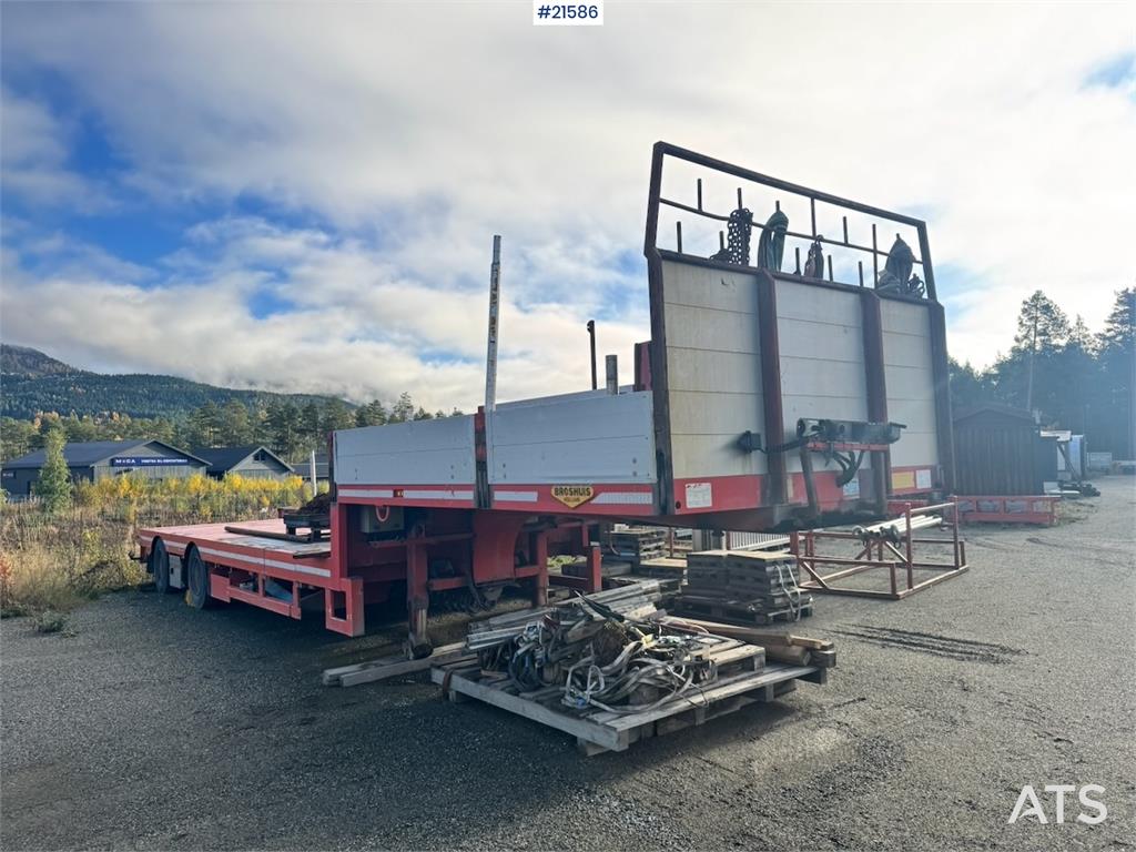 Broshuis crane semi.