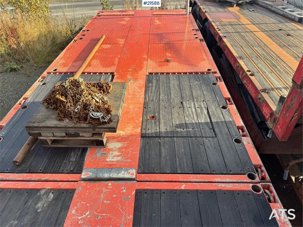 Broshuis crane semi.