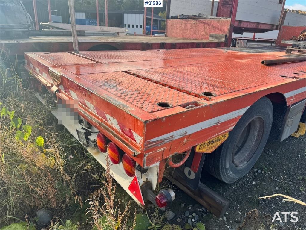 Broshuis crane semi.