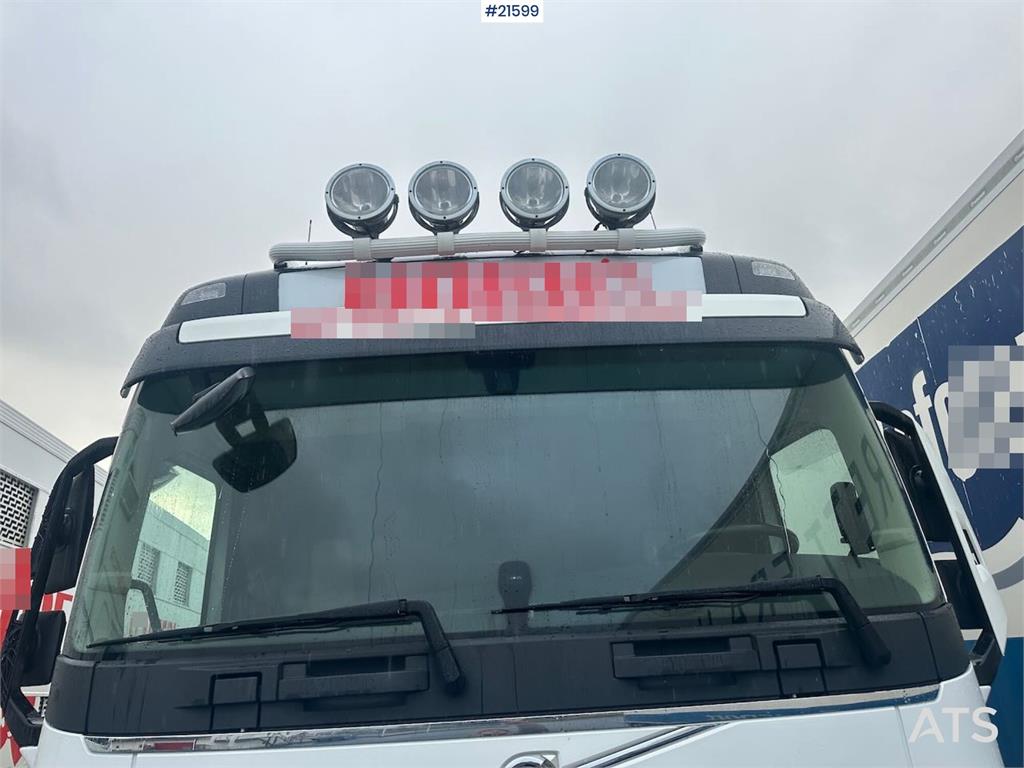 Volvo 540 8x4 livestock truck w/ Finkl body, onspot and