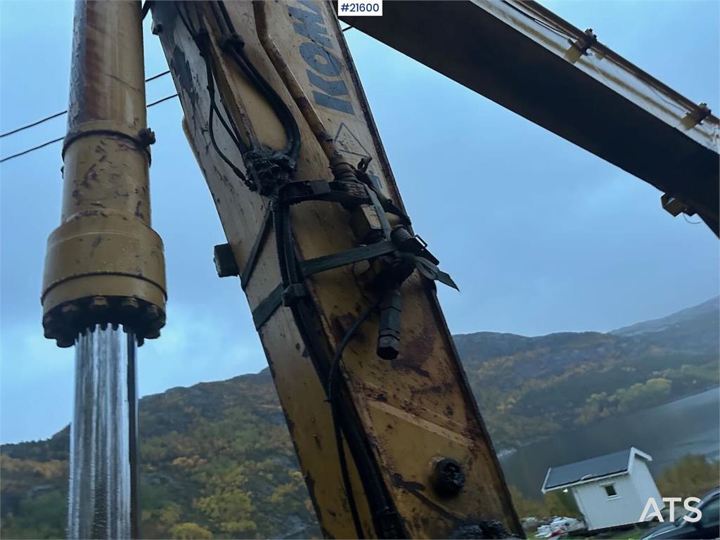 Komatsu PC240LC excavator. WATCH VIDEO.