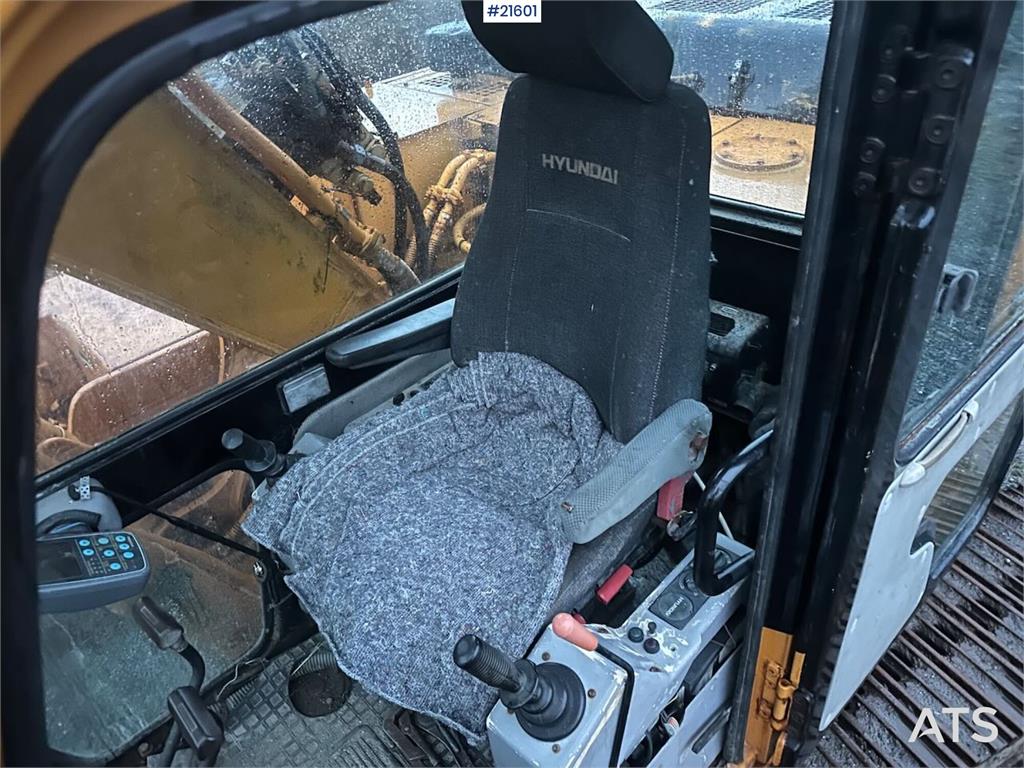 Hyundai Robex 210LC- 3H excavator w/ 5 buckets. Replaced t