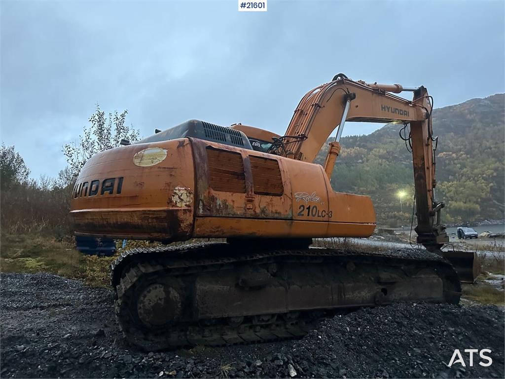 Hyundai Robex 210LC- 3H excavator w/ 5 buckets. Replaced t