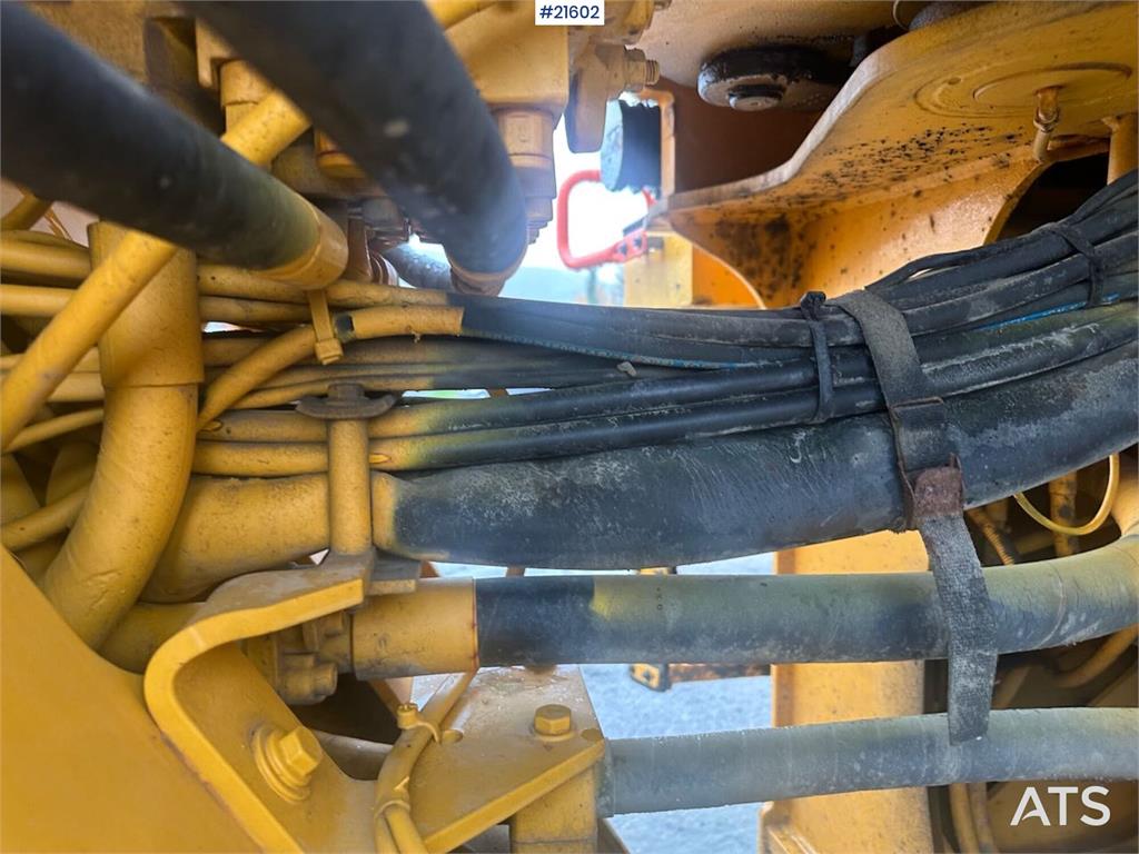 Volvo L90 E wheel loader w/ 3rd and 4th function, bucket