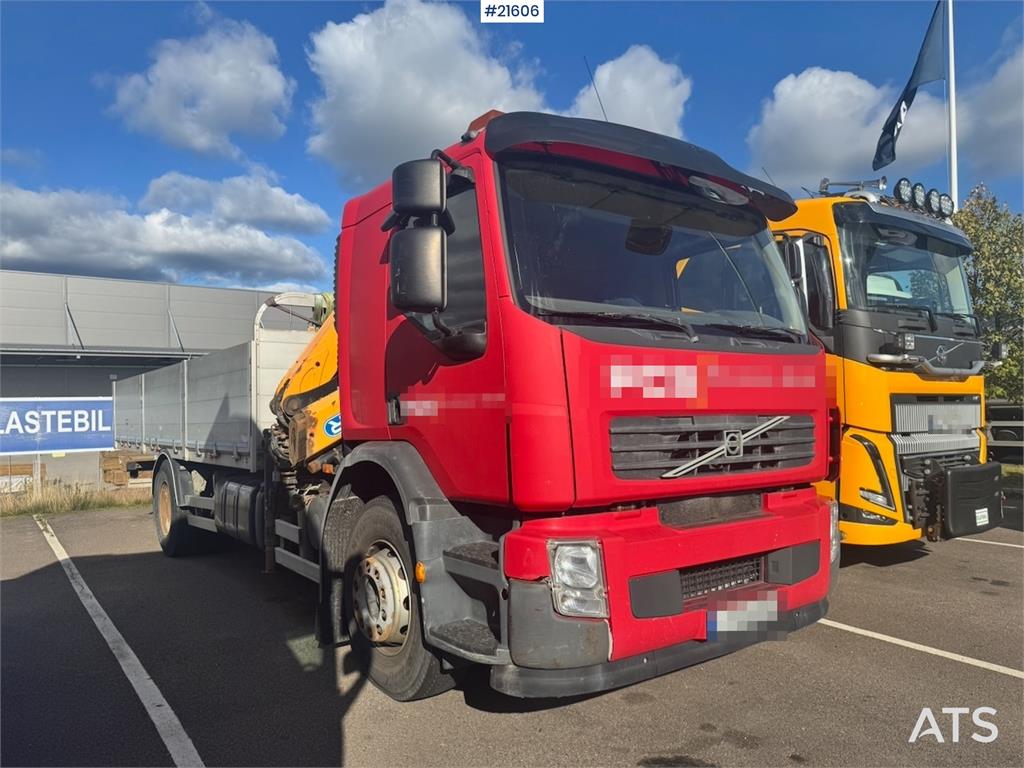Volvo FE320 4x2 Crane truck w/ Effer 145 Crane.