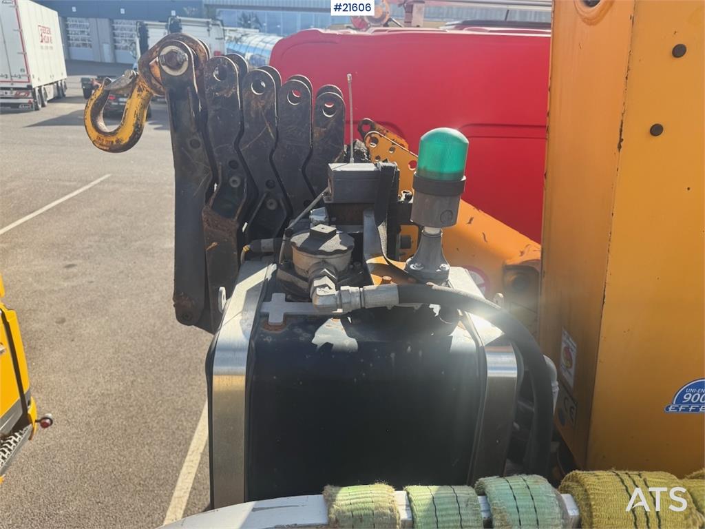 Volvo FE320 4x2 Crane truck w/ Effer 145 Crane.
