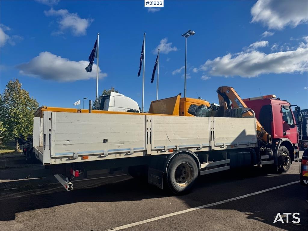 Volvo FE320 4x2 Crane truck w/ Effer 145 Crane.