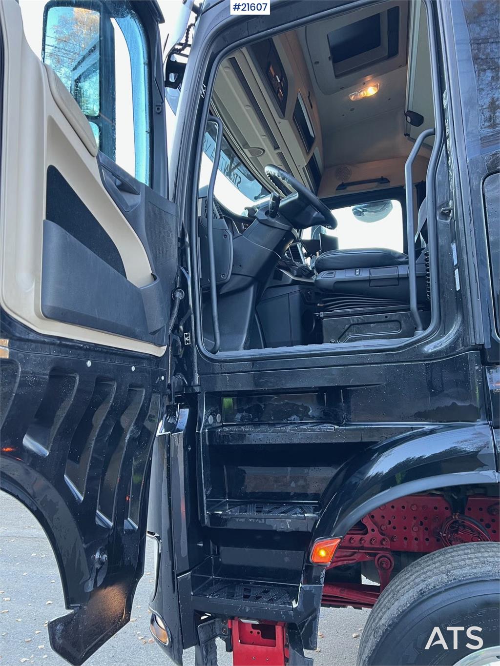 Mercedes-Benz Arocs 2663
