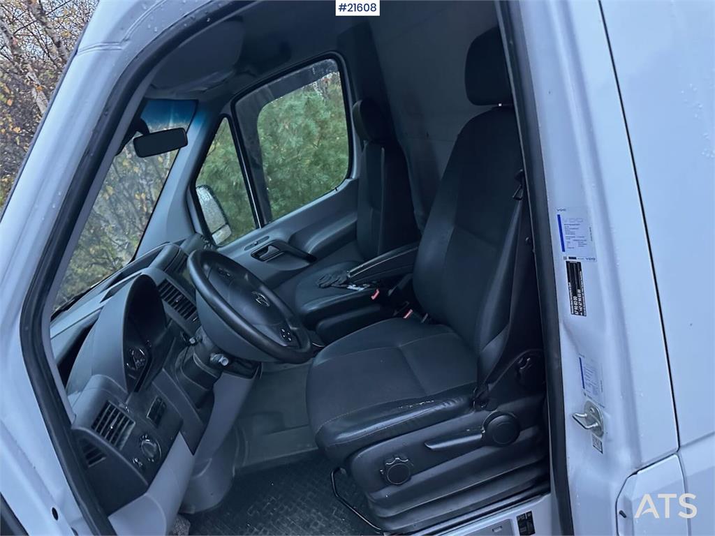 Mercedes-Benz sprinter 516 cdi van.