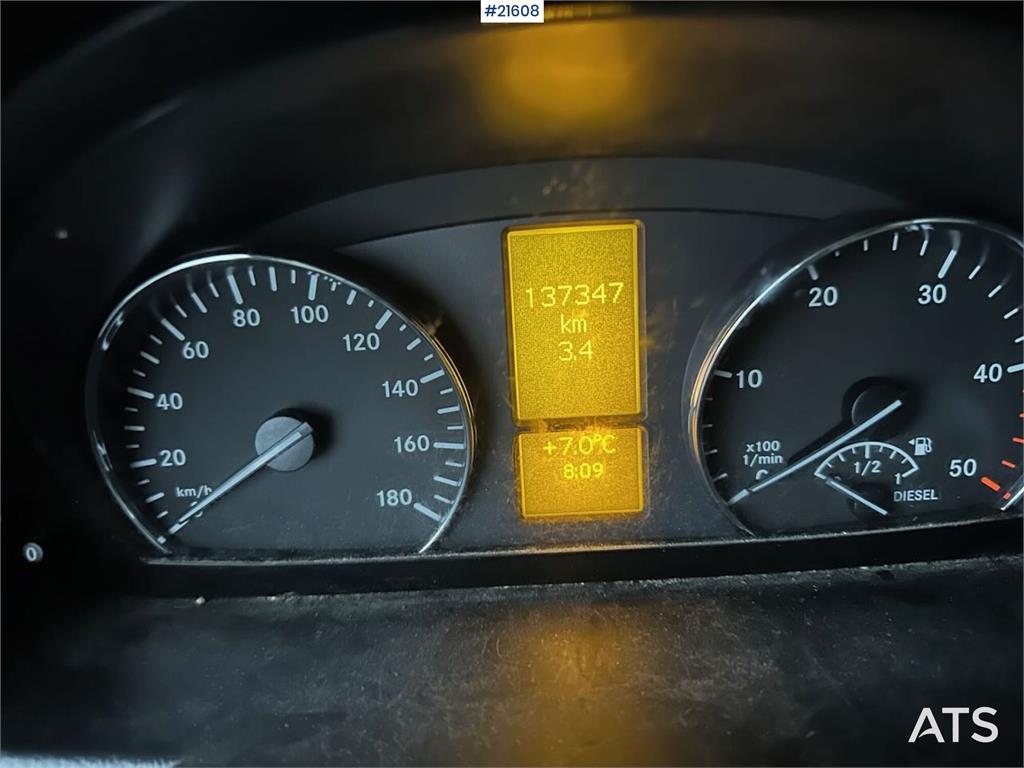 Mercedes-Benz sprinter 516 cdi van.