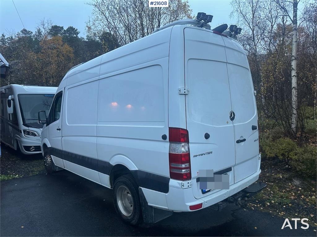 Mercedes-Benz sprinter 516 cdi van.