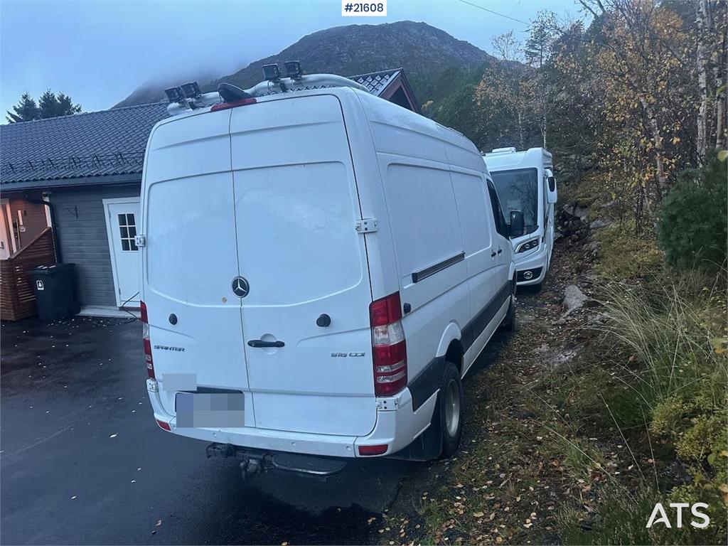 Mercedes-Benz sprinter 516 cdi van.