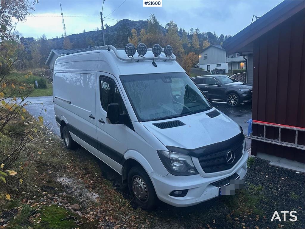 Mercedes-Benz sprinter 516 cdi van.