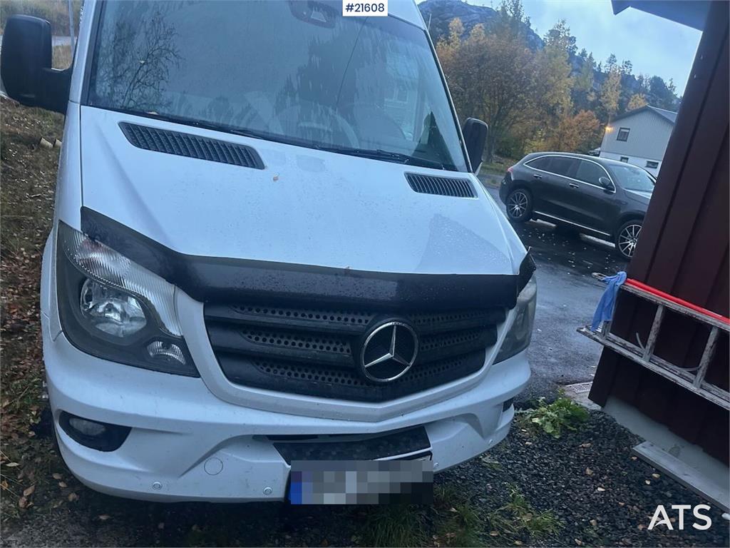 Mercedes-Benz sprinter 516 cdi van.