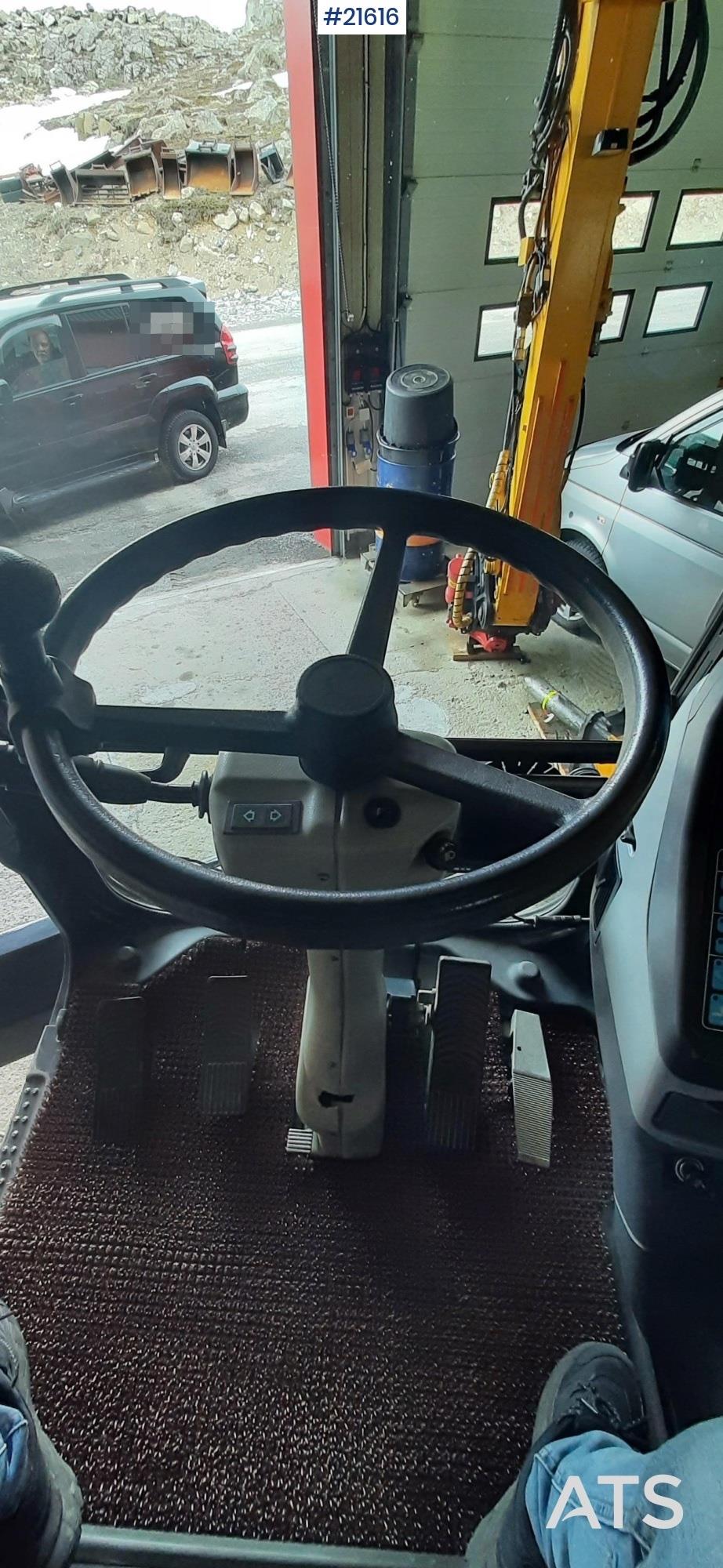 Komatsu PW 160-7K Wheel Excavator w/ Rototilt