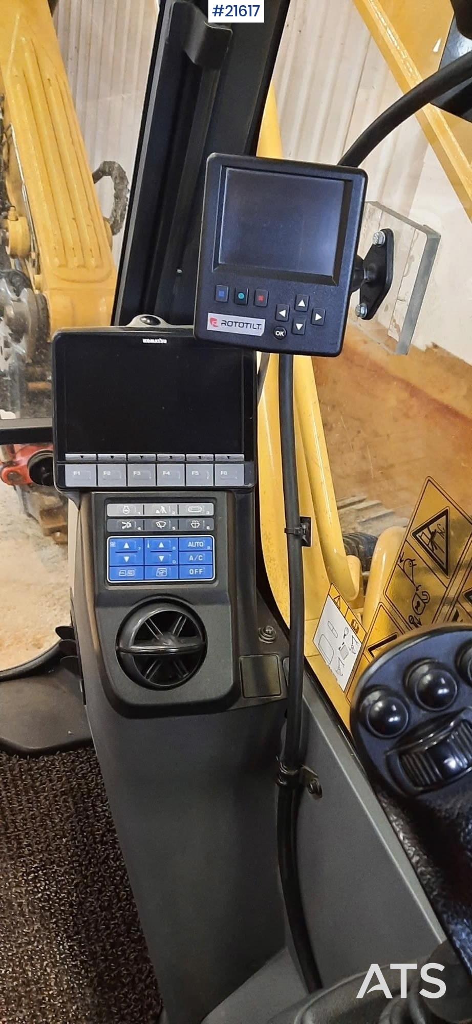 Komatsu PC 210 LC-11 w/ Sanding Bucket and Rototilt