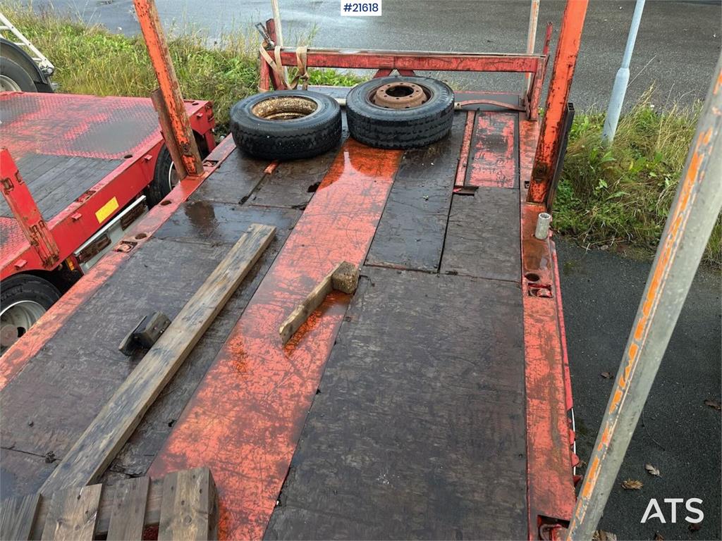 Vang DC 111 Ts 3 axle well trailer