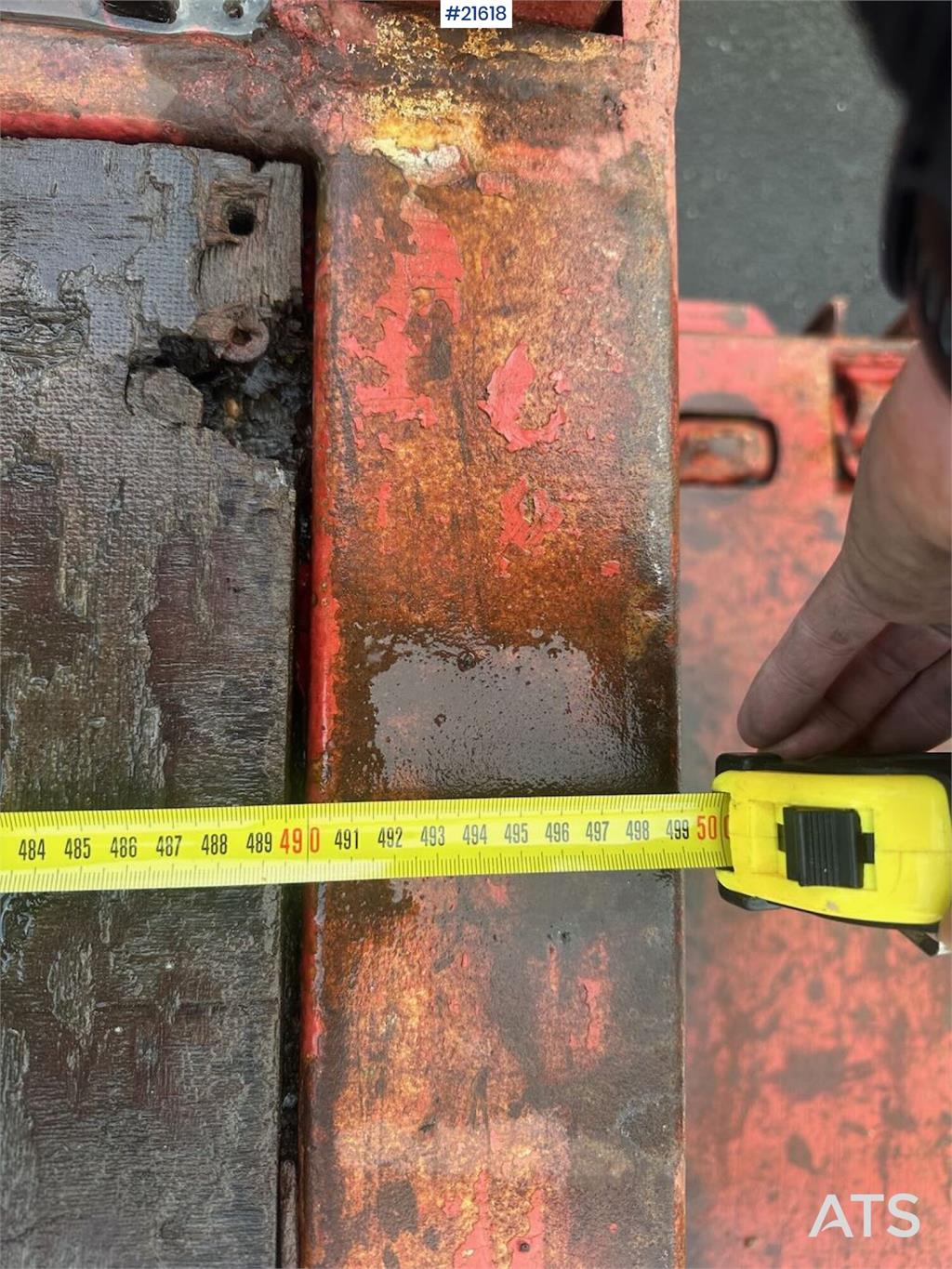 Vang DC 111 Ts 3 axle well trailer