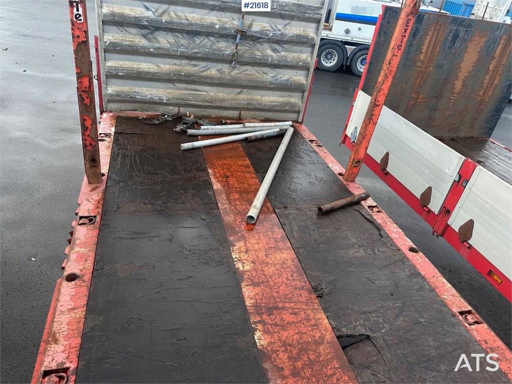 Vang DC 111 Ts 3 axle well trailer