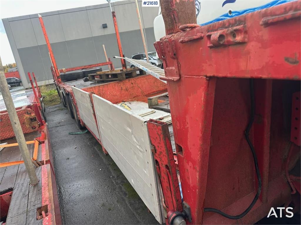 Vang DC 111 Ts 3 axle well trailer