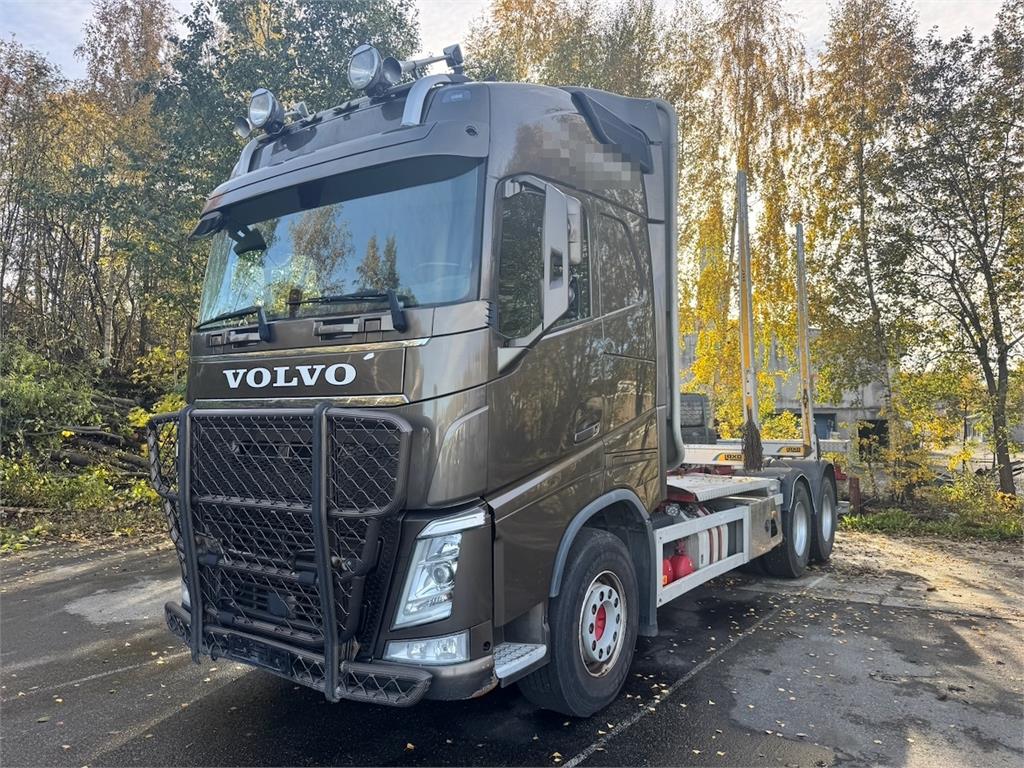 Volvo FH540 6x4 Timber truck without crane.