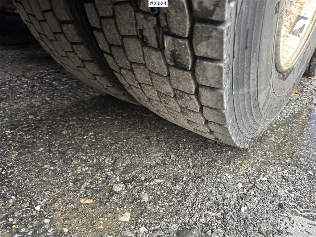 Scania R620 tractor unit w/ NATO connector and low mileag