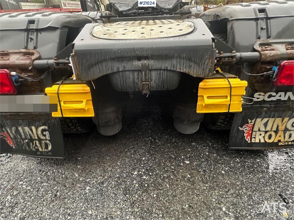 Scania R620 tractor unit w/ NATO connector and low mileag