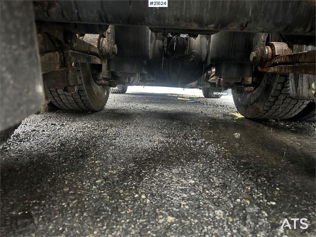 Scania R620 tractor unit w/ NATO connector and low mileag